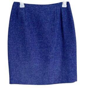 Vintage Jones New York blue wool skirt, excellent condition, size 6.